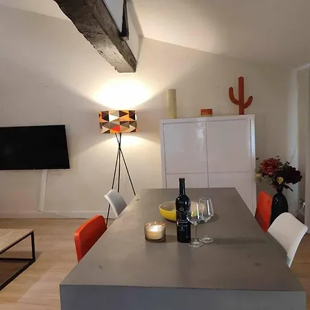 Charme De Victor Conciergeriedamecarcas Апартаменти *