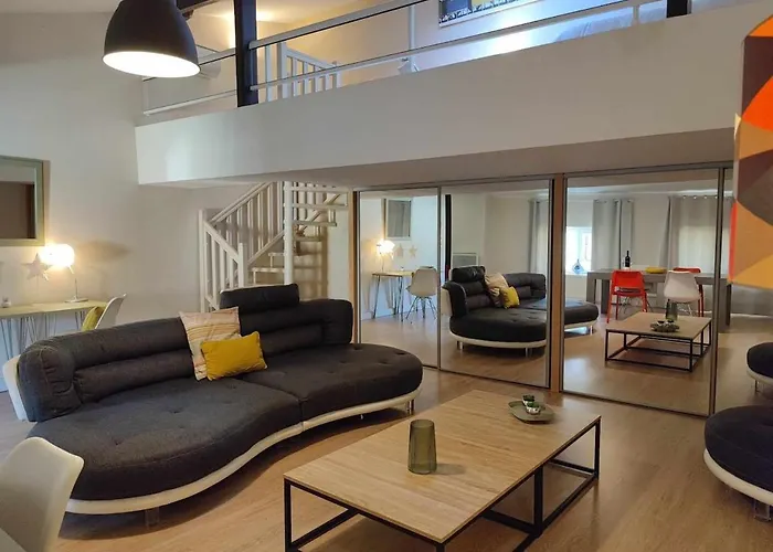 Charme De Victor Conciergeriedamecarcas