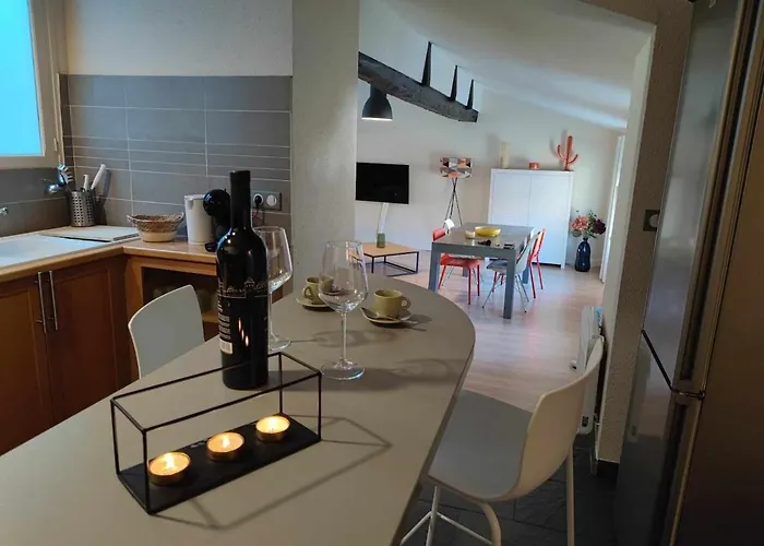 Apartment Charme De Victor Conciergeriedamecarcas *